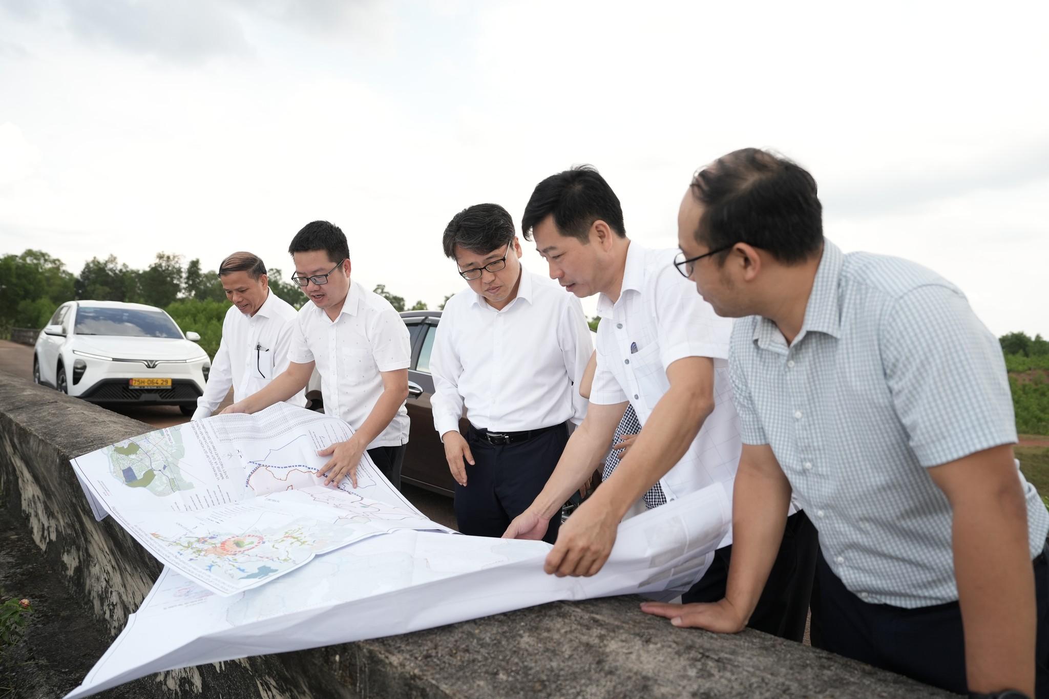 Doanh nghiệp Hàn Quốc tìm hiểu khảo sát đầu tư tại Cam Lộ