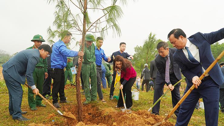 Phát động “Tết trồng cây đời đời nhớ ơn Bác Hồ” Xuân Quý Mão 2023 tại di tích Thành Tân Sở