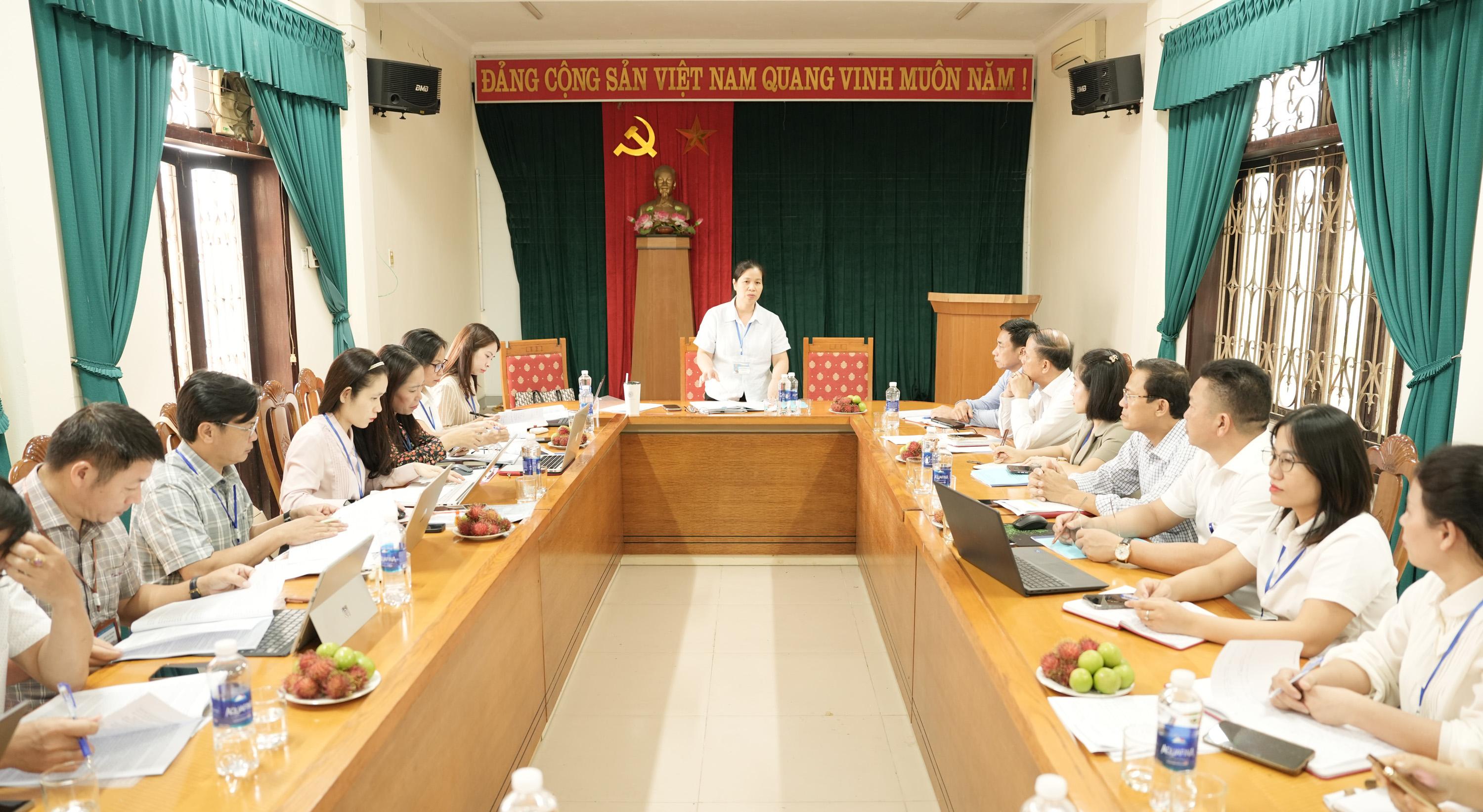 Đoàn kiểm tra cải cách hành chính tỉnh làm việc tại xã Cam Lộ