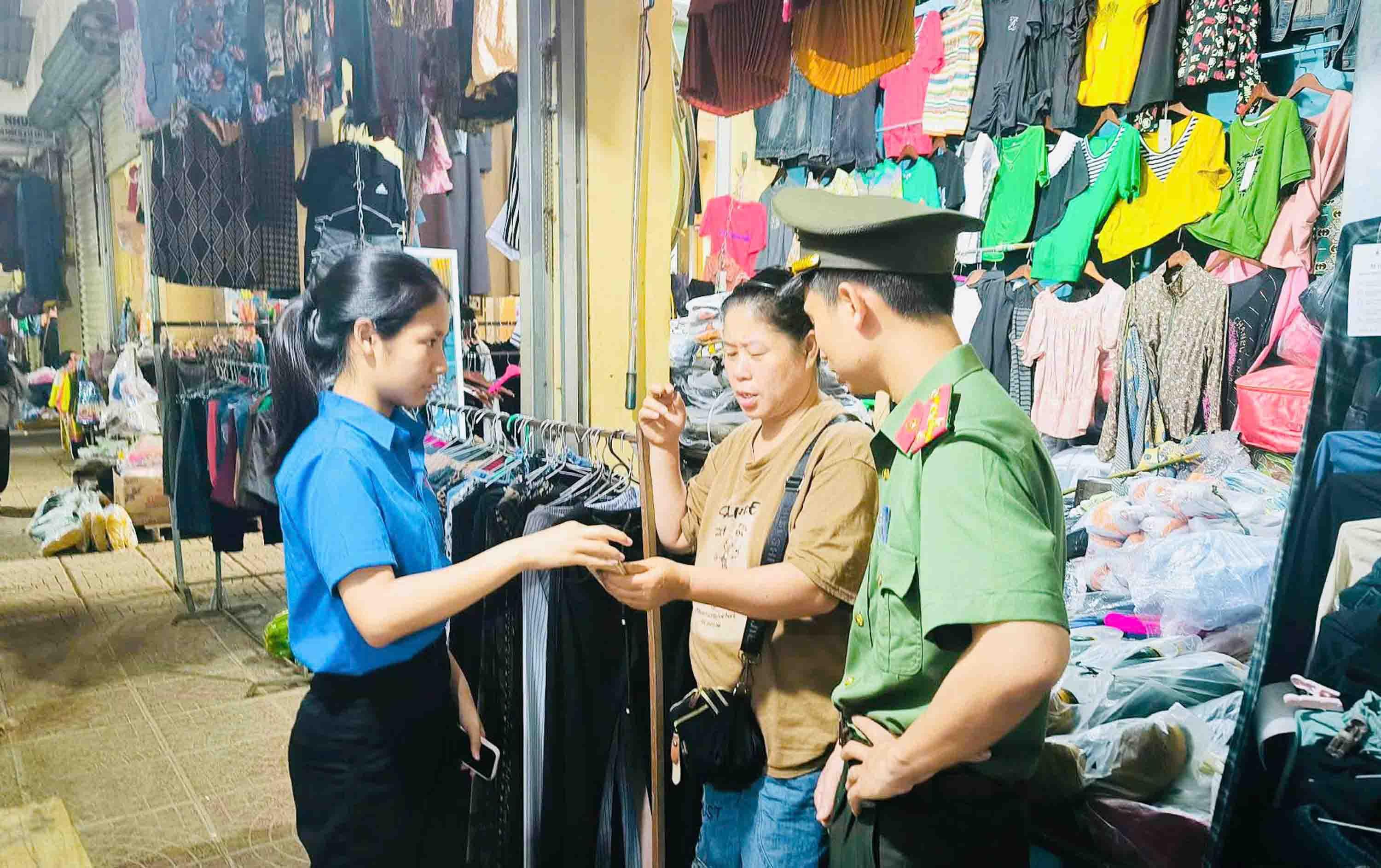 Công an xã Cam Lộ triển khai hiệu quả mô hình “Tổ Thanh niên xung kích”