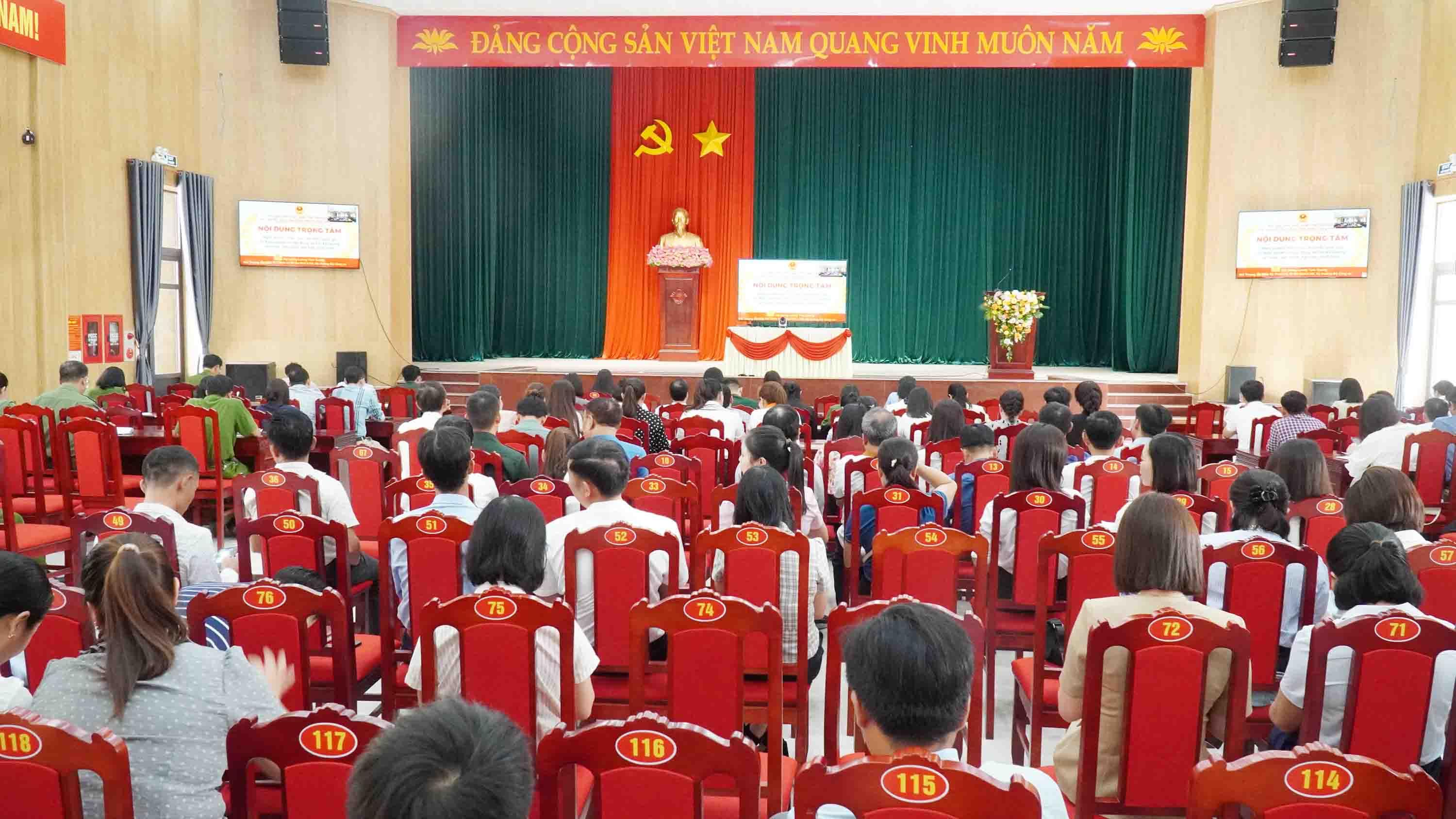 Hội nghị toàn quốc nghiên cứu, học tập, quán triệt, triển khai thực hiện Nghị quyết Hội nghị Trung ương...