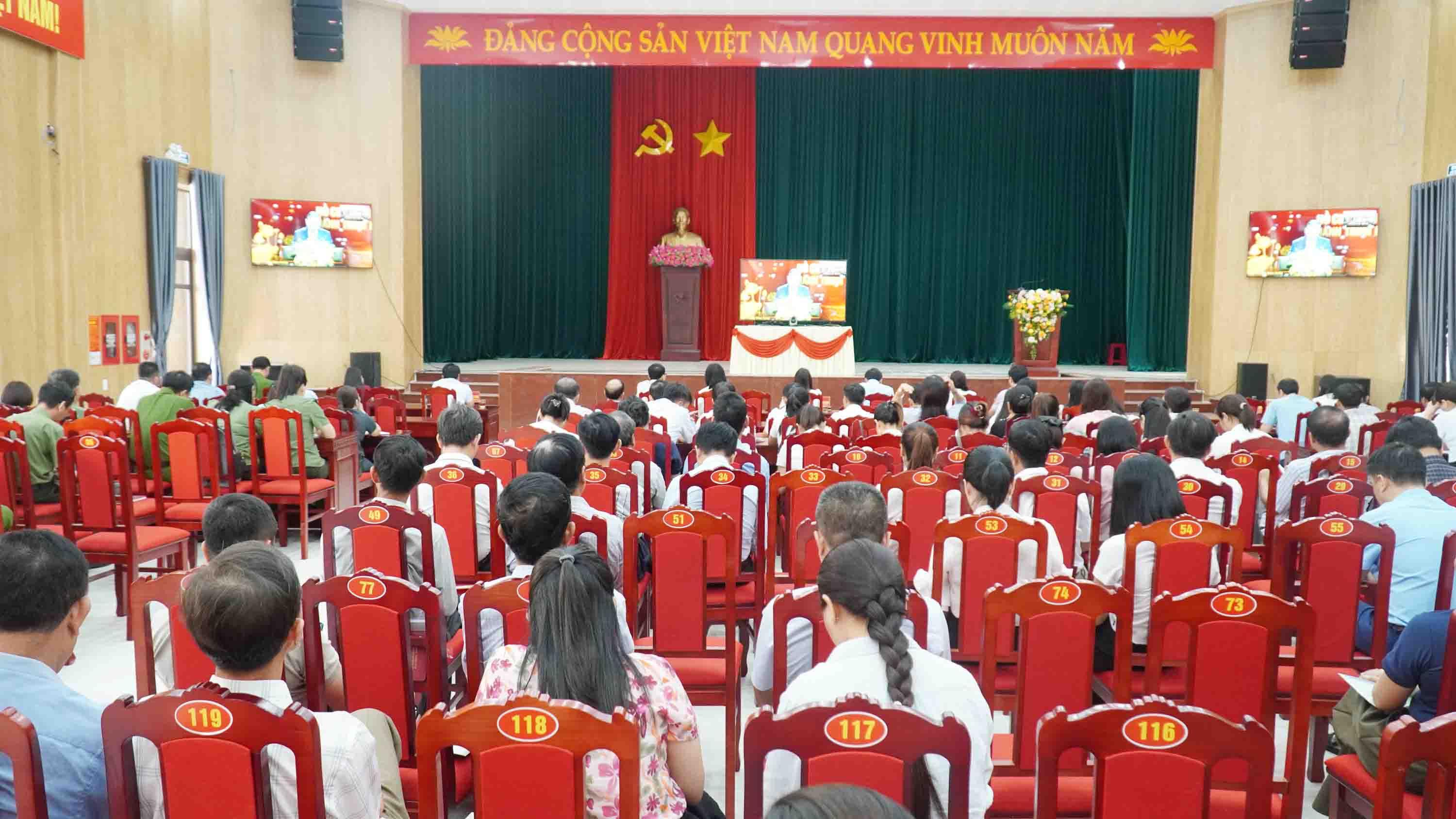 Hội nghị toàn quốc quán triệt các Nghị quyết, Chỉ thị của Bộ Chính trị