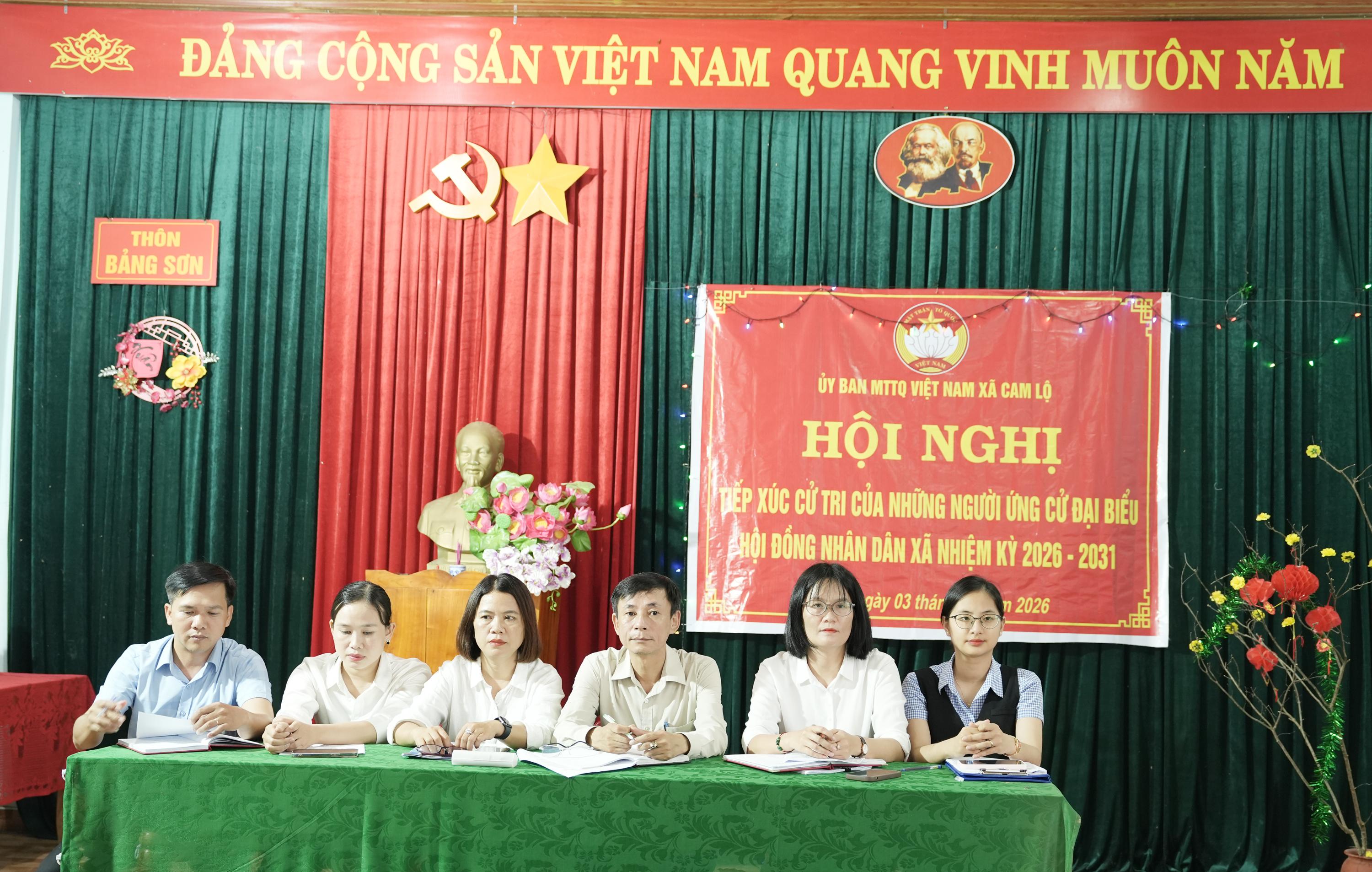 Ứng cử viên đại biểu HĐND xã Cam Lộ tiếp xúc cử tri đơn vị bầu cử số 7