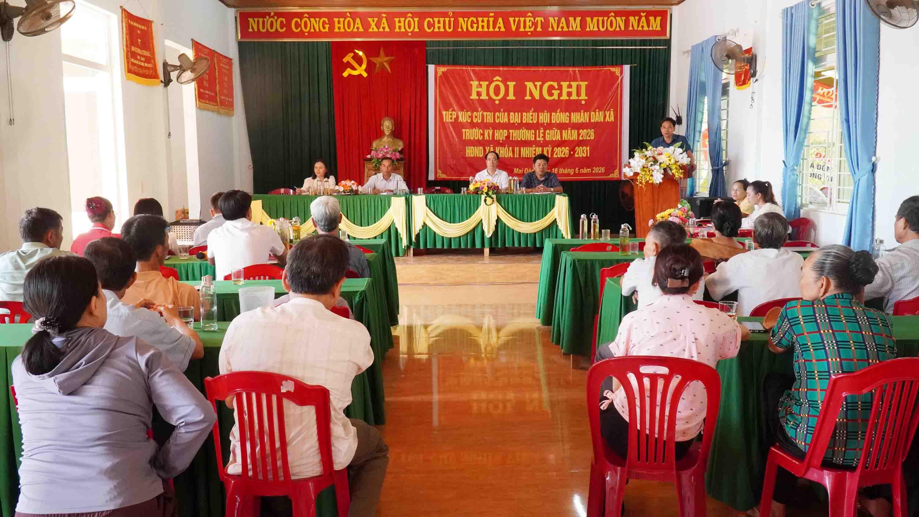 Tổ đại biểu số 3 HĐND xã Cam Lộ tiếp xúc cử tri trước kỳ họp thường lệ giữa năm 2026