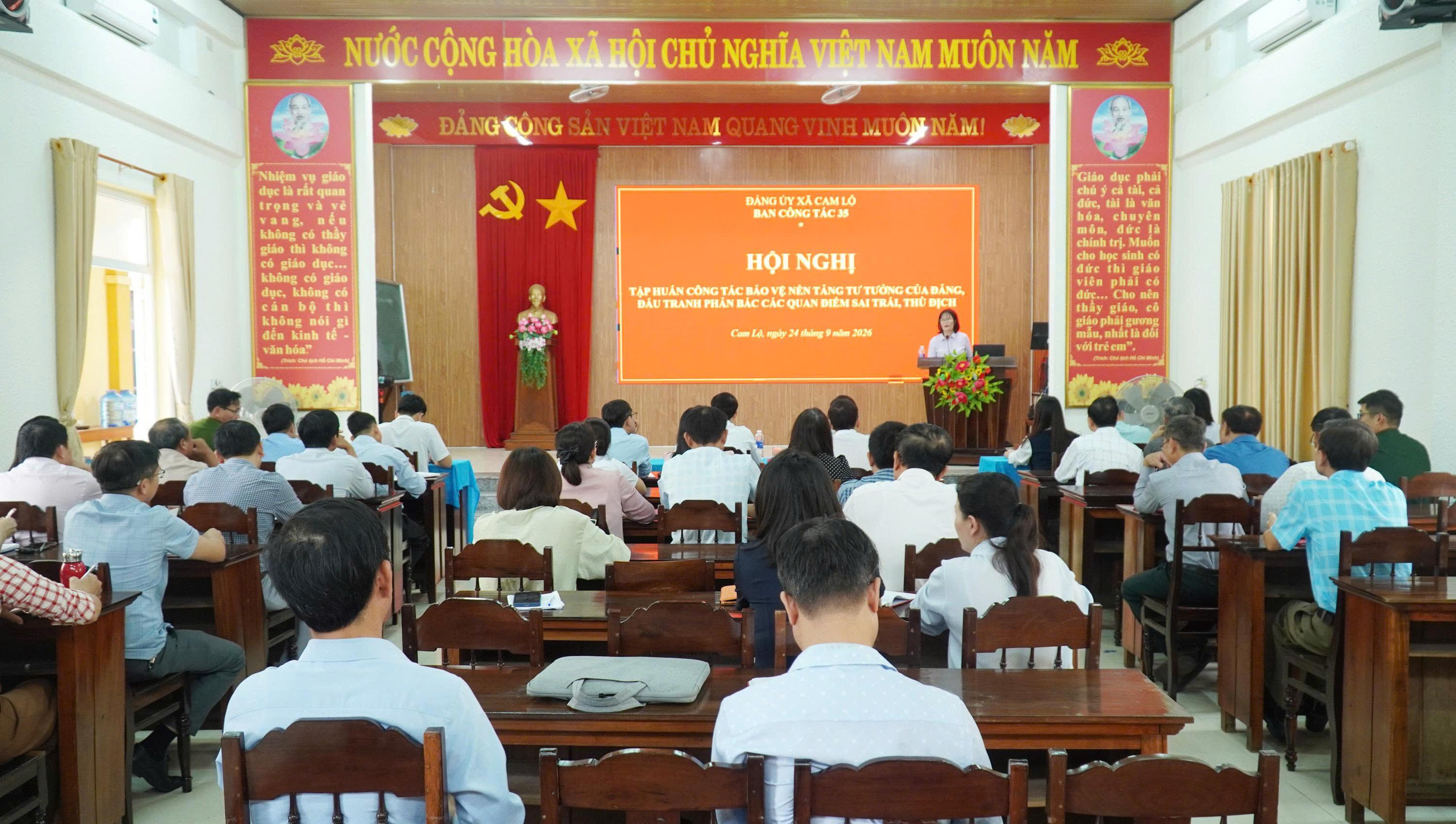 Cam Lộ tập huấn công tác bảo vệ nền tảng tư tưởng của Đảng