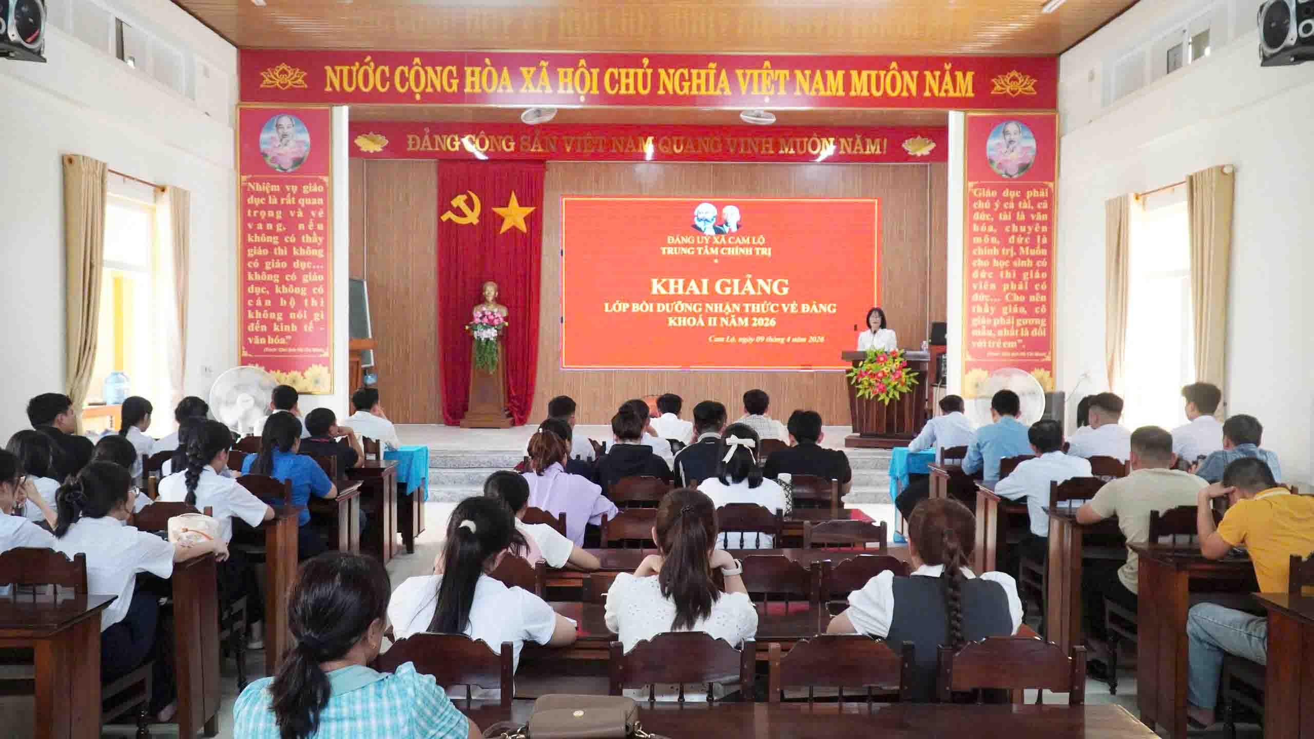 Khai giảng lớp bồi dưỡng nhận thức về Đảng đợt 2 năm 2026